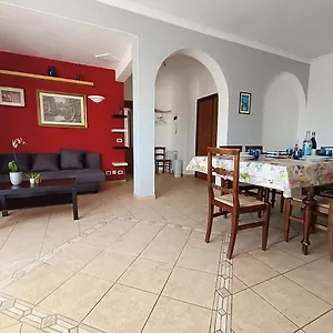Avellini - Delightful And Spacious With Terrace - Near Metro A Cornelia Rom